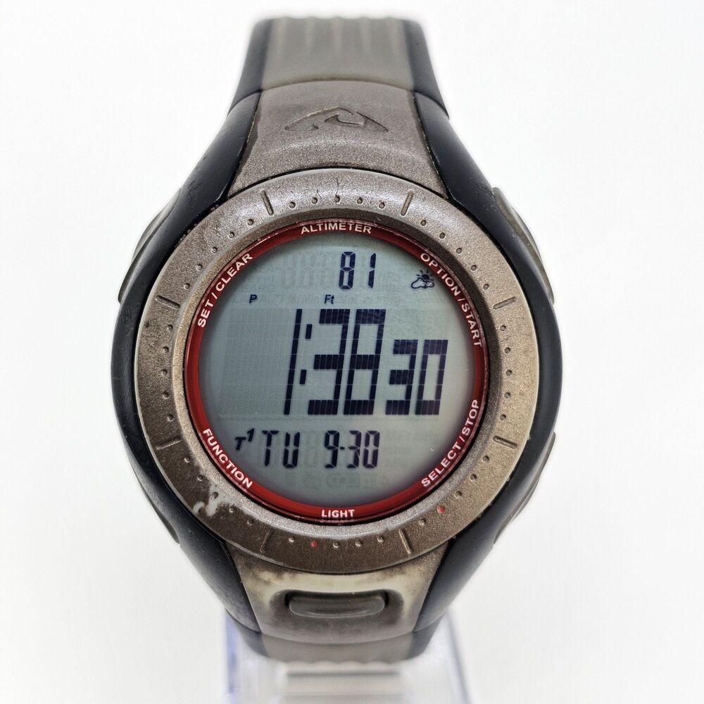 Highgear 0H7‎ Digital Quartz Men's Watch Altimeter Barometer Compass New Battery